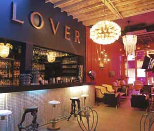 主題酒吧設計點燃創作激情　 倫敦Lounge Lover酒吧設計欣賞