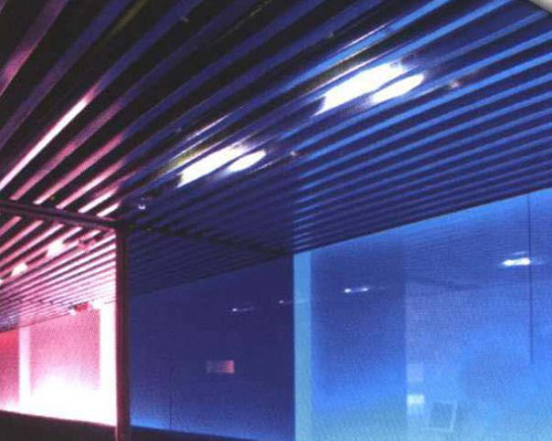 創意色彩空間   Color 0K個性酒吧設計圖欣賞