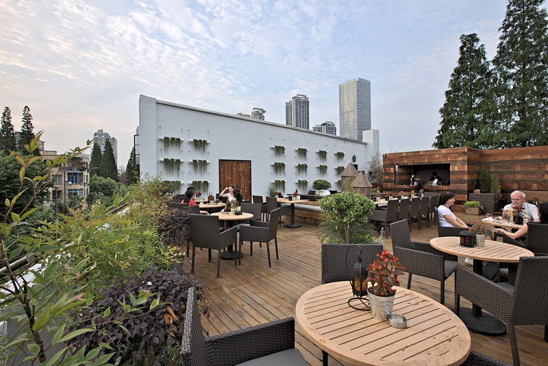 舒適露臺   The Apartment公寓餐廳酒吧設計欣賞