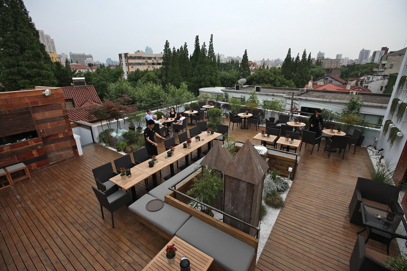 舒適露臺   The Apartment公寓餐廳酒吧設計欣賞