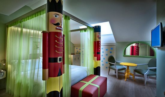 米蘭最具夢幻氣質的五星級Chateau Monfort城堡酒店設計