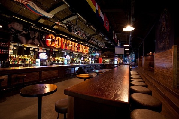 精致于心優雅于形 Coyote Ugly 娛樂會所設計