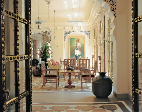 休閑勝地  印度The Oberoi Rajvilas 度假酒店設計欣賞