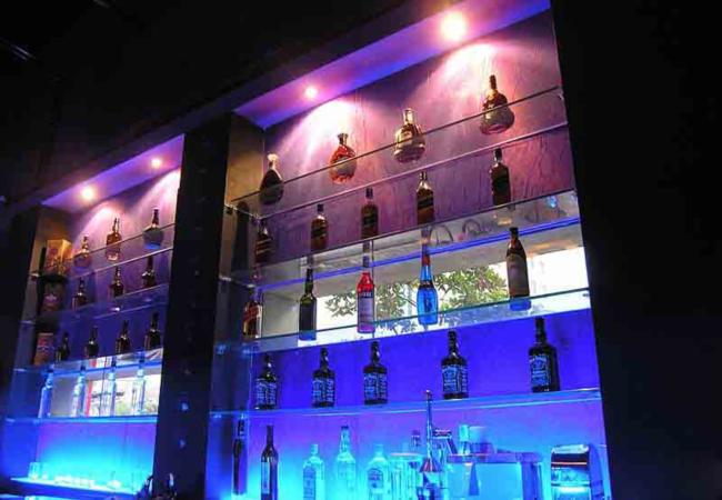 波斯貓個性酒吧酒柜設計